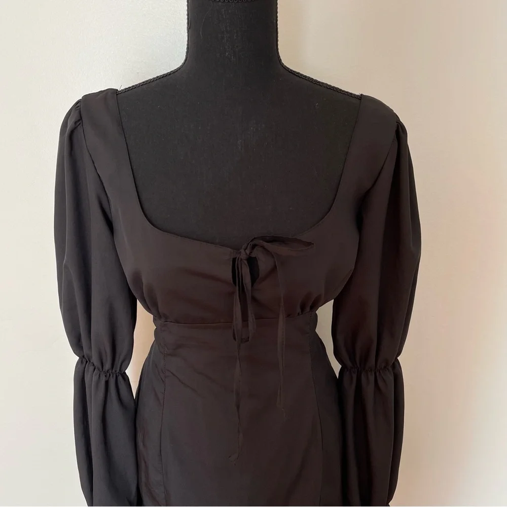 Long Puff Sleeves Square Neck Dress - Picture 4 of 12